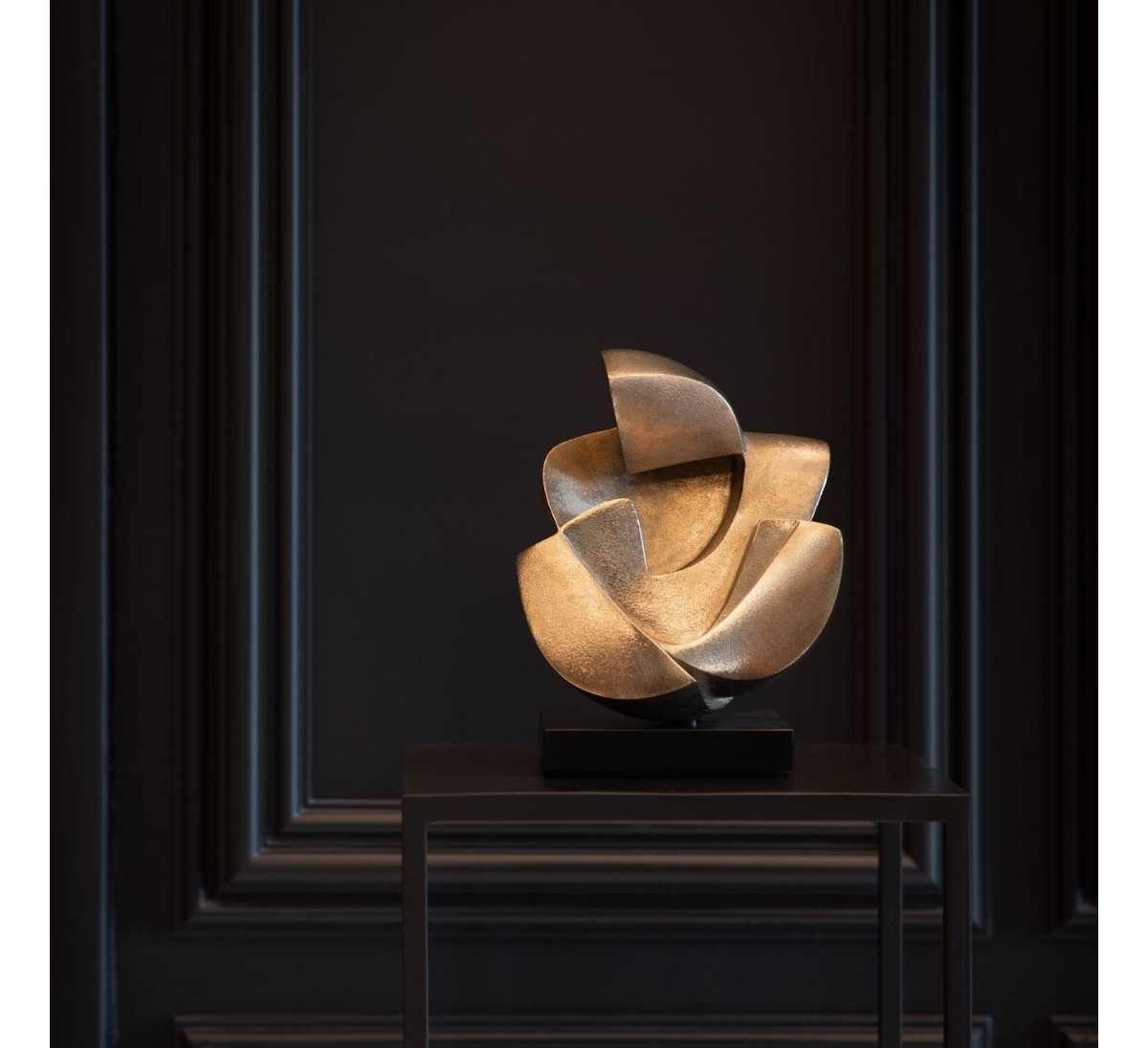 Скульптура UNCONDITIONAL LOVE Gardeco, стоимость 472 800 руб.  Фотография 4